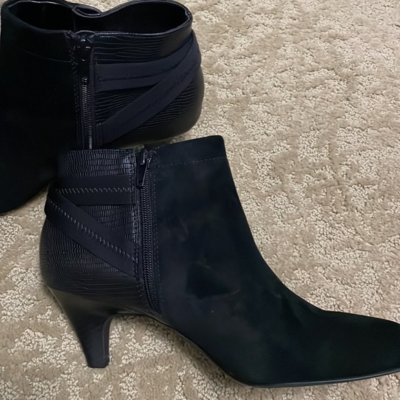New Alfani Bootie 9.5 - Picture 4 of 8